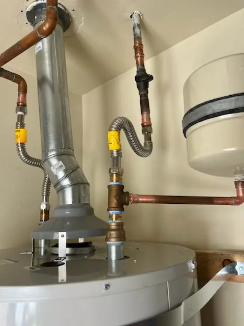 Water heater installation and plumbing repair in Belmont Shore